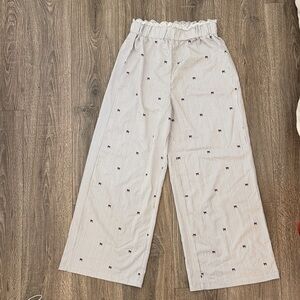 Striped White Pants with Bow Accents